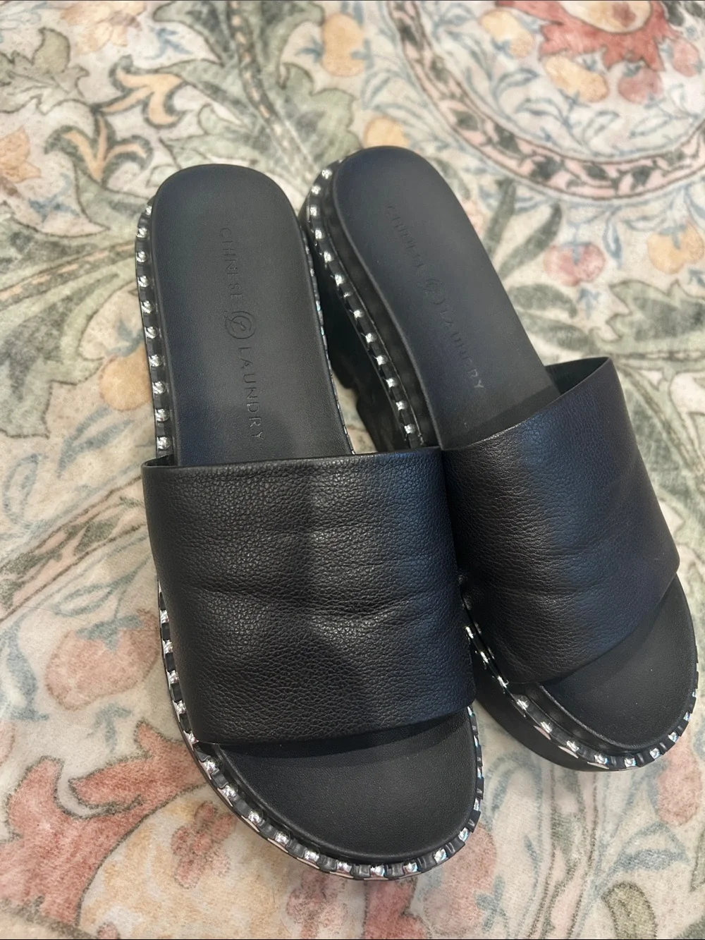 Chinese Laundry Black studded slide sandals